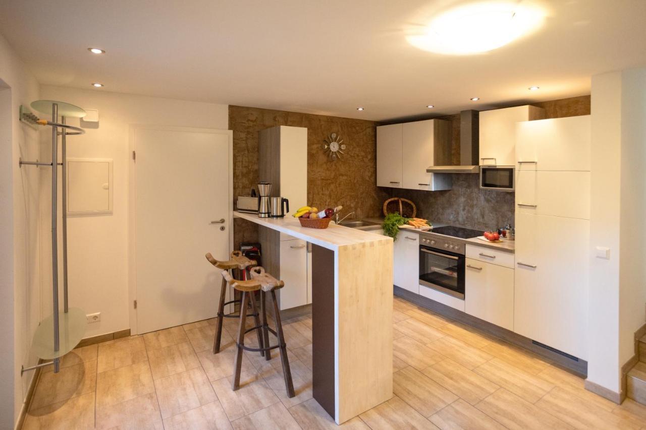 Ferienwohnung Burgblick Im Neuffener Tal Mit Sauna Und Wallbox Frickenhausen  Экстерьер фото